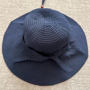 EUC Sunday Afternoons Wide Brim Sun Hat in Navy with Ribbon